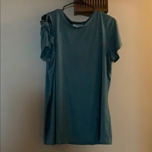 Motherhood maternity top never worn